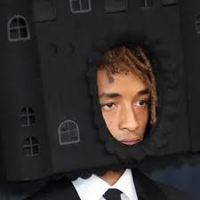 Kevin Hart Slides In To Photobomb Gucci Mane & Keyshia Ka'Oir