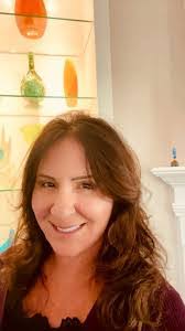 Theresa Ream's Instagram, Twitter & Facebook