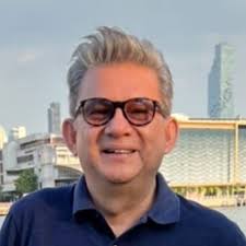 Louis Moser's Instagram, Twitter & Facebook