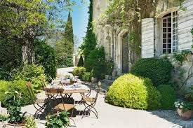 18eme Siecle Maison De Campagne Prestige Luberon Vaucluse Abritel Terrasse Maison Maison De Campagne Maison De Vacances