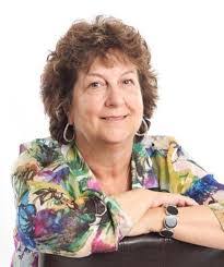 Kris Elkins's Instagram, Twitter & Facebook