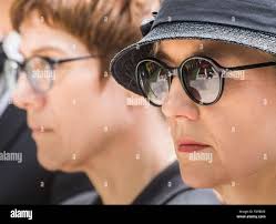 Died at 16 hi-res stock photography and images