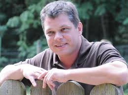 Hundshaupten: Schwimmbad für die Tiere