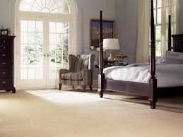 Bedroom flooring should of course be comfortable to bare feet, but also needs to be attractive, durable, and complementary to the bedroom's decorating style. Soft Surface Flooring Options Diy