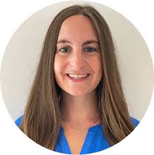 Lily Rubin's Instagram, Twitter & Facebook