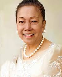 The dynamic duo Joji Dingcong and Anton San Diego Now that's a better shot  of Ben Chan and Alice Eduardo...and moi. Beauties Small Laude and Carol  Garcia... Old and new friends, great