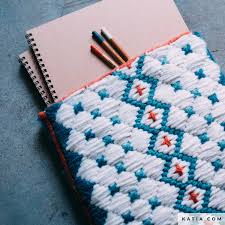 Knitting embroidery crochet, carving, patterns. Laptop Cover Home Autumn Winter Models Patterns Katia Com
