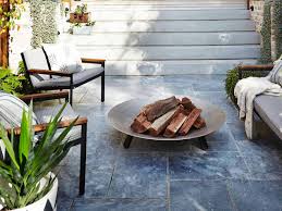 The common feature of fire pits is that they are designed to contain fire and prevent it from spreading. How To Choose A Fire Pit Houzz Au