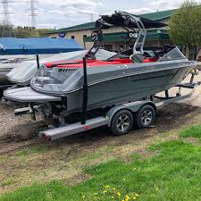 The Boat House Inboards On Instagram Can T Get Our Eyes Off This Nautiqueboats 210 Wakeboard Boats Boat House Boat