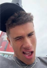 Owen Dobson's Instagram, Twitter & Facebook