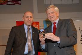 Song wahlsong wahlkampflied michael spindelegger soziales sozial arbeit arbeitslos team stronach frank stronach. Https Www Austria Org April 2015 Daily 0 75 2015 04 15 Https Static1 Squarespace Com Static 54b9309be4b06e38ad5da1ca T 552813ace4b0f6b39d826066 1428689861343 Metro5 Jpg April 2015 Https Www Austria Org April 2015 2015 4 10 Enjoy Austrian