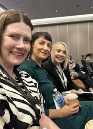 Jo Holder (@Jothespeechie)