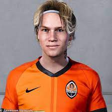 Полузащитник «шахтера» михаил мудрик поделился впечатлениями после матча четвертого отборочного раунда лиги чемпионов против «монако» (2:2). Mihail Petrovich Mudrik Ukr Mihajlo Pes 2022 2021 Pes Football Patch Facebook