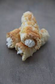 Soft Rolls With Egg Whites Stevia Foam Recipe Sweet Slovak Dessert Sweets Treats Food Hacks Healthy Deserts Food
