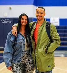 Скачать видео amari baileys super hot mom goes viral on social after she was spotted sitting courtside with. Who Is Amari Bailey Wiki Bio Height Age Parents Girlfriend More