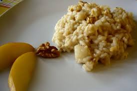 Scoprite subito come realizzare ricette secondi alle verdure gustose e sane, perfette per le vostre cene in compagnia o i vostri pranzi in ufficio. Risotto Con Pere Noci E Taleggio