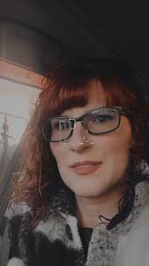 Kadie Lee (@redlocksanddiy)