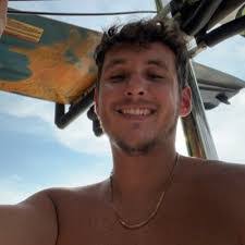 Cameron Dees's Instagram, Twitter & Facebook