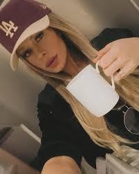 Dawn Kenworthy's Instagram, Twitter & Facebook