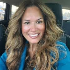 Stacey Sneed's Instagram, Twitter & Facebook