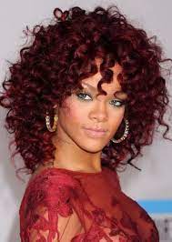 25 Celebrities That Rock Auburn Hair Hairstyles Rihanna Red Hair Hair Color Auburn Red Curly Hair