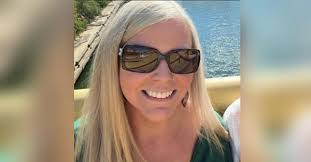 Lorrie Hendrix's Instagram, Twitter & Facebook