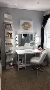 This black wooden bedroom vanity is best for small bedrooms creating modern appearance. 31 Trendy Ideas For Bedroom Ideas Tumblr Desk Areas Beauty Room Closet Decor Bedroom Diy Organization Bedroom