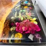 Mesa de centro artesanal de resina epoxi con flores ...