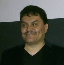 Romance al 100 con EFREN DAVID