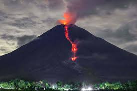 Gunung api kerucut atau biasa juga disebut strato merupakan bentuk gunung api yang paling umum di indonesia. Volkanolog Letusan Gunung Api Picu Pemanasan Global