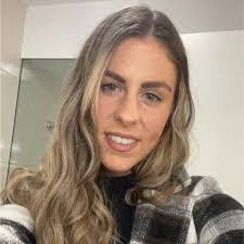 Clare Lamb's Instagram, Twitter & Facebook