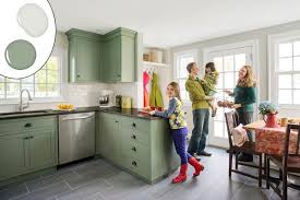 A Toh Veteran Brings It Home To His Own Kitchen Old Houses Home Green Backsplash