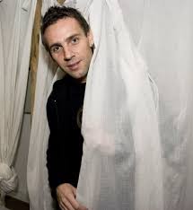 Roman vojtek (born 14 april 1972) is a czech actor, television presenter, singer, and entrepreneur. Roman Vojtek Photo