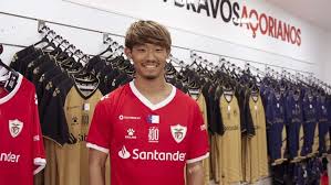 Minamino stroked in his second and daichi kamada added japan's eighth six minutes from time. Santa Clara Contrata Internacional Japones Hidemasa Morita Jornal Acores 9