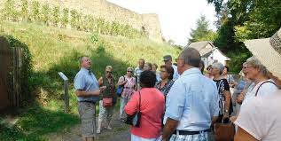 Die u10 des svr in der sportschule hennef. Hennef Burgermeister Reiseleiter Stadtrundfahrt Cdu Ferienprogramm Hennef Rheinische Anzeigenblaetter De