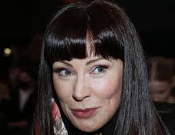 Нонна гришаева до сих пор счастлива с мужем на 12 лет немногие знают, что гришаева замужем второй раз и ее избранник — актер александр. Nonna Grishaeva