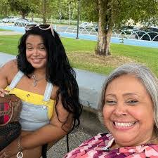 Ingrid Fiehn's Instagram, Twitter & Facebook