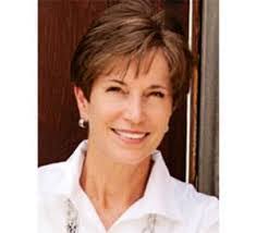 Lois Powell's Instagram, Twitter & Facebook