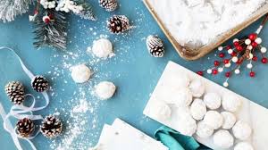 Epingle Par Clementine Bergeot Sur Noel 2019 Boule De Neige Cookies Fetes Biscuit En Forme