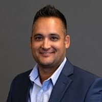 Brandon Snow's Instagram, Twitter & Facebook