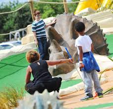 Make a list of items for your students to find and arrange to meet before you venture outside give each student three slips of paper and ask them to write down something (anything) which they think would be. Outdoor Activities In London Adventure Experience