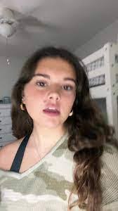 Arlyne Schulte's Instagram, Twitter & Facebook