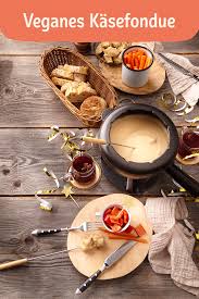 Veganes Kasefondue Fonduecheese Die Tapiokastarke Sollte Fur Den Optimalen Kase Effekt Nicht Durch Lebensmittel Platten Lebensmittel Essen Weihnachtsrezepte