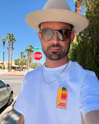 Mike DiCarlo @mad_capital_ has officially joined @humanelementca! We are SO  EXCITED to have Mike join the team and bring his Investing and House  Flipping expertise to better serve our clients and their