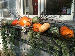 L'automne frappe à la porte en nous rappelant qu'il est temps de renouveler nos jardinières. Jardinieres D Automne Hotel Manoir D Auteuil