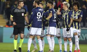 Fenerbahce have paid tribute to famous fans mumtaz amca and ihsan teyze, who have both passed away in recent years, by placing cardboard cutouts of the couple at their seats. Politics In Stadiums Fenerbahce Fans Urge Minister Albayrak To Keep Hands Off Football