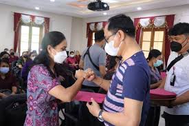 Download file dalam format.doc atau.docx microsoft word. Kantongi Sk Bupati Guru Honor Diminta Profesional Wabup Serahkan Sk 50 Guru Honor Sd Dan 48 Guru Honor Smp Bali Tribune