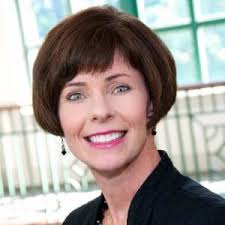 Evan Ingram, MD, you're surrounded by giants! It's always nice to see  Cleveland Leadership Center LC2021 Classmates like Teresa Dews, MD and  other amazing physician leaders like Edward M. Barksdale…