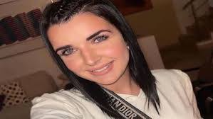 Rosanna Cano's Instagram, Twitter & Facebook