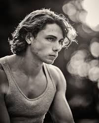 With the talented @j.aydone in Hyde Park See more @studio9nyc . . . .  #londonportrait #hydepark #portraitphotographer #portraitphotography  #travelphotographer #moodyports #portraitmood #headshot #headshots  #headshotphotographer #photographer ...